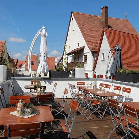 Hotel Weinstube Sinas Brettl à Nördlingen Extérieur photo