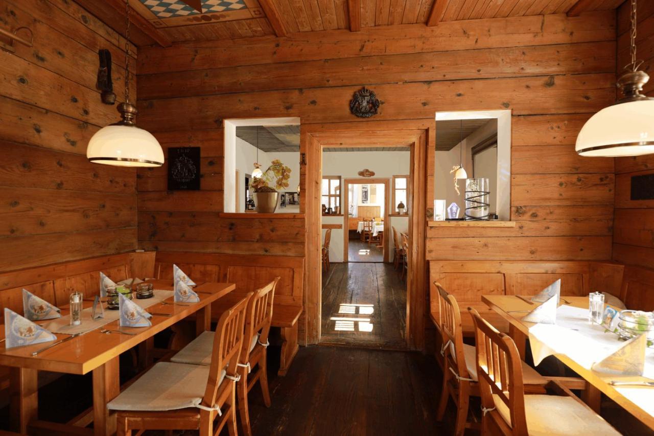 Hotel Weinstube Sinas Brettl à Nördlingen Extérieur photo